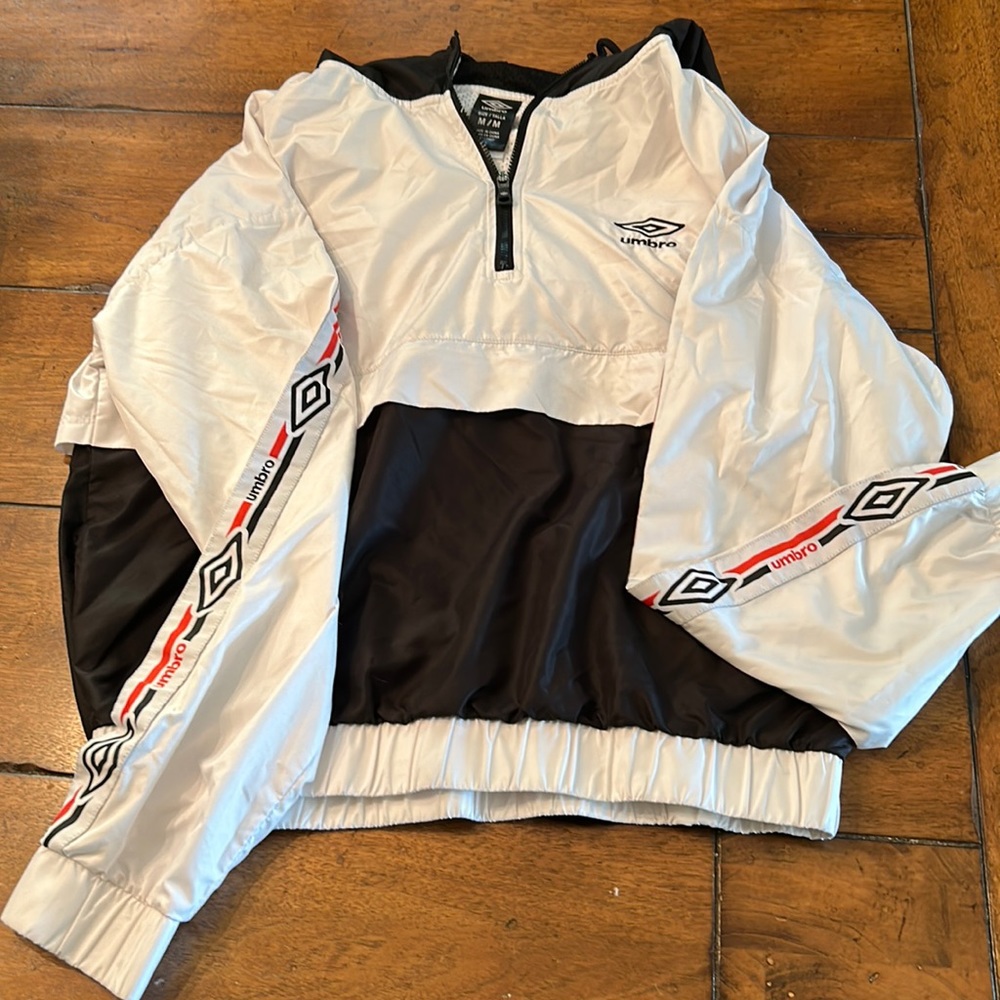 Umbro pullover jacket for kids size M